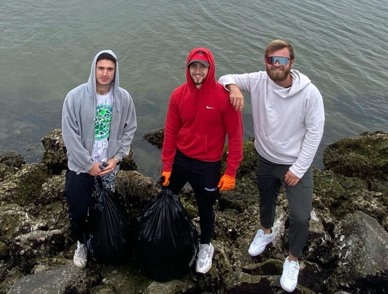 0834A8A1-5F4D-43B7-98BD-D04185842D3A